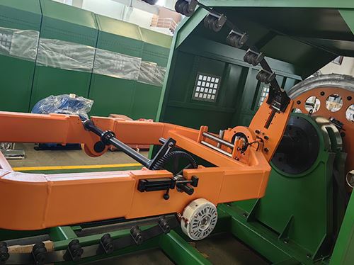 Bow Stranding Machine